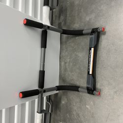 Pull Up Bar