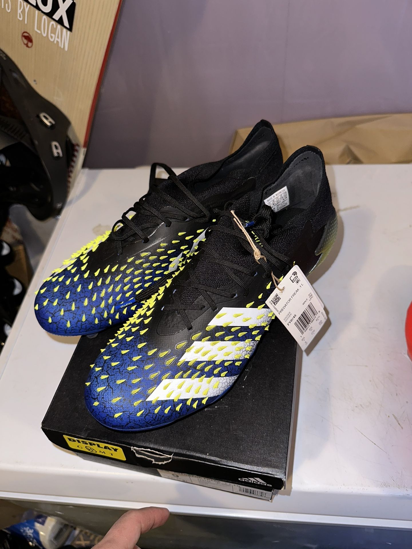 Predator Freak .1. Size 9.5