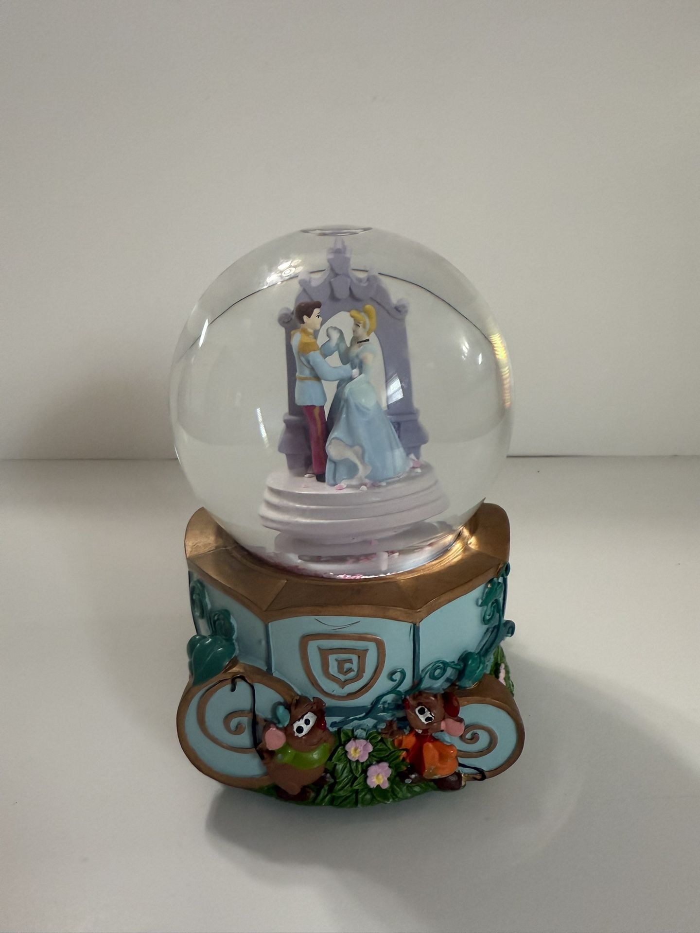 Authentic Disney Cinderella & Prince Charming Water Globe Music Box Snow Globe
