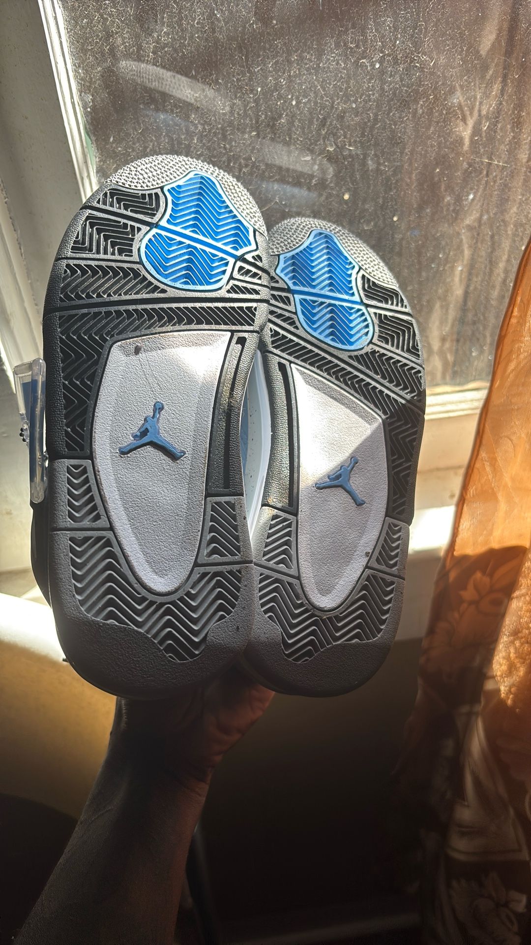 Jordan 4s