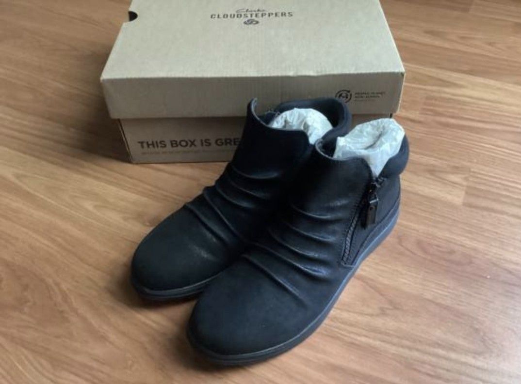 Clarks Women's Ruched Ankle Booties