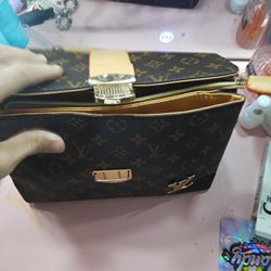 Louis Vuitton Purse