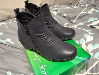 Boots 8 /8 1/2wide women’s comfortable