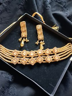 Indian  yollewood jewelry Goldstein