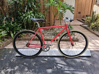 Pure Fix Cycles Fixie / Fixed Gear / Single Speed Bike / Bicycle