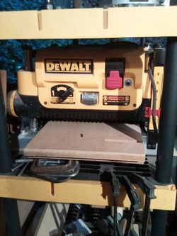 Dewalt DW735 13" Thickness Planer - Like New