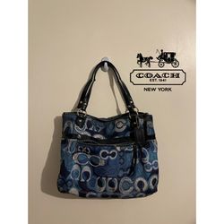Coach Monogram Classic Hand Bag 🌟