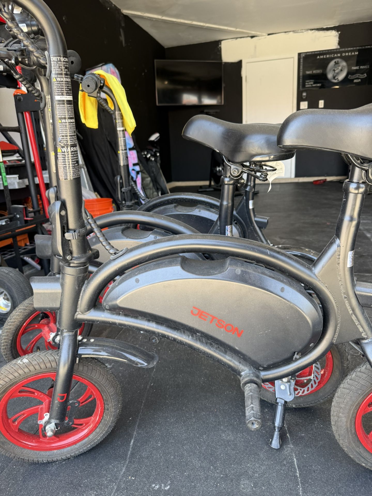 3 Jetson Electric Bikes
