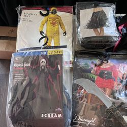 Costumes 
