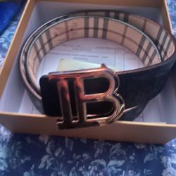 Burberry Belt With Gold Buckle 