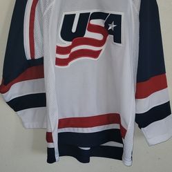 Vintage USA Hockey Jersey 