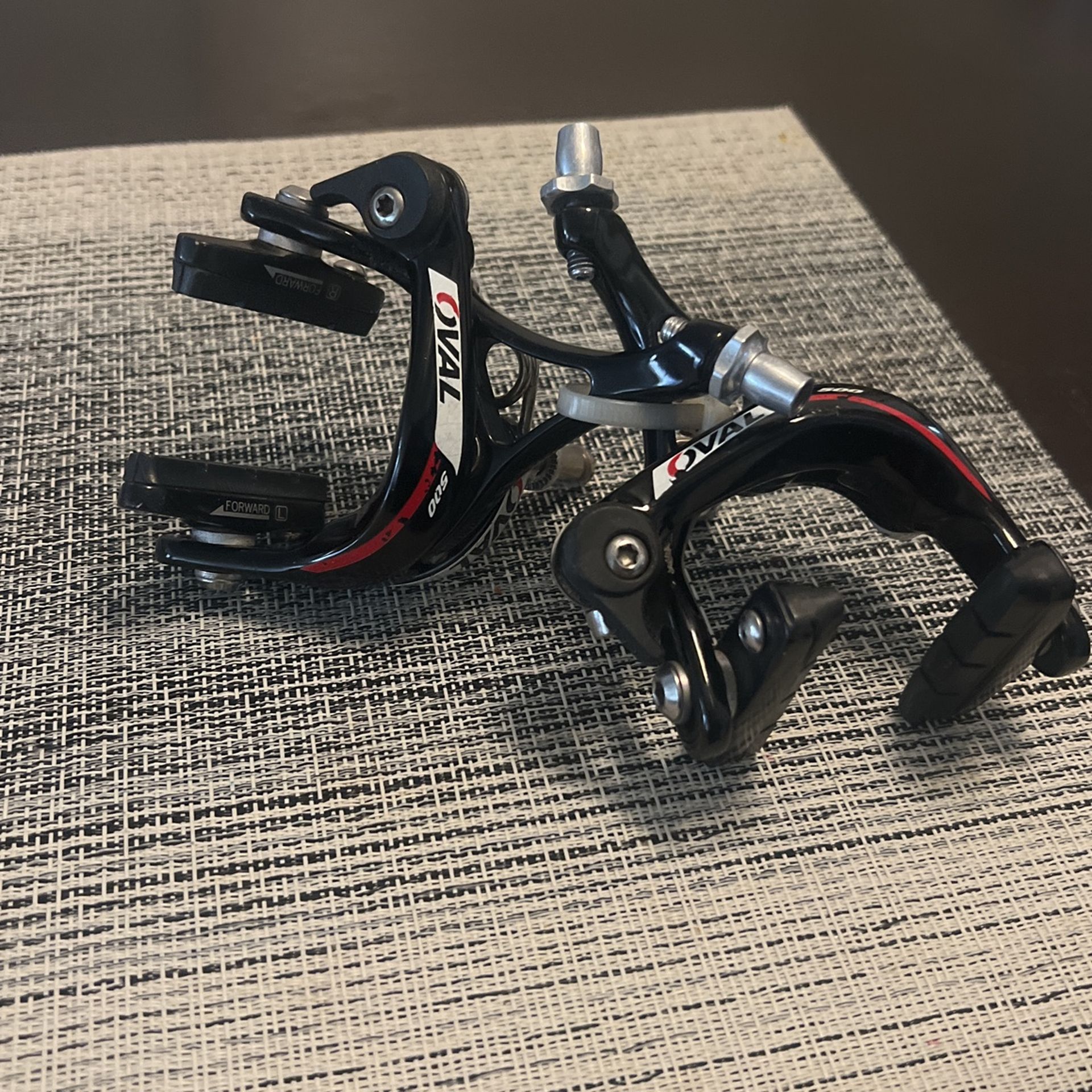 Road Bike Breaks Oval