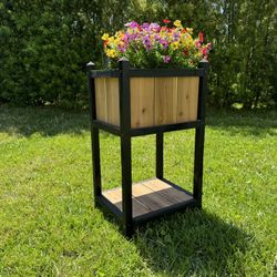 Raised Planter Cedar
