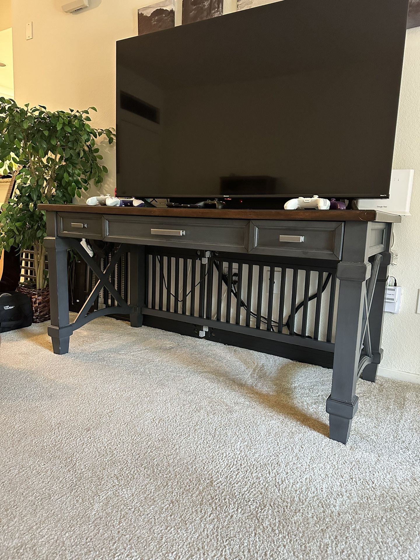 Entertainment Desk