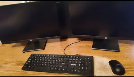Set of 2 - 21.5" HP Monitors