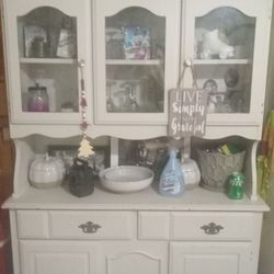 Pie Safe/ China Cabinet 