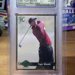 NNO Tiger Woods 2001 Legends Sports Memorabilia Vol. 13 Num 1 - Gold 10