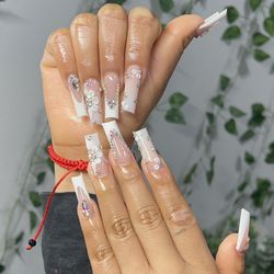 Nails 