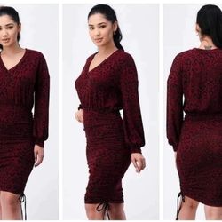 New Women's Dress Available In Size Small And Medium 