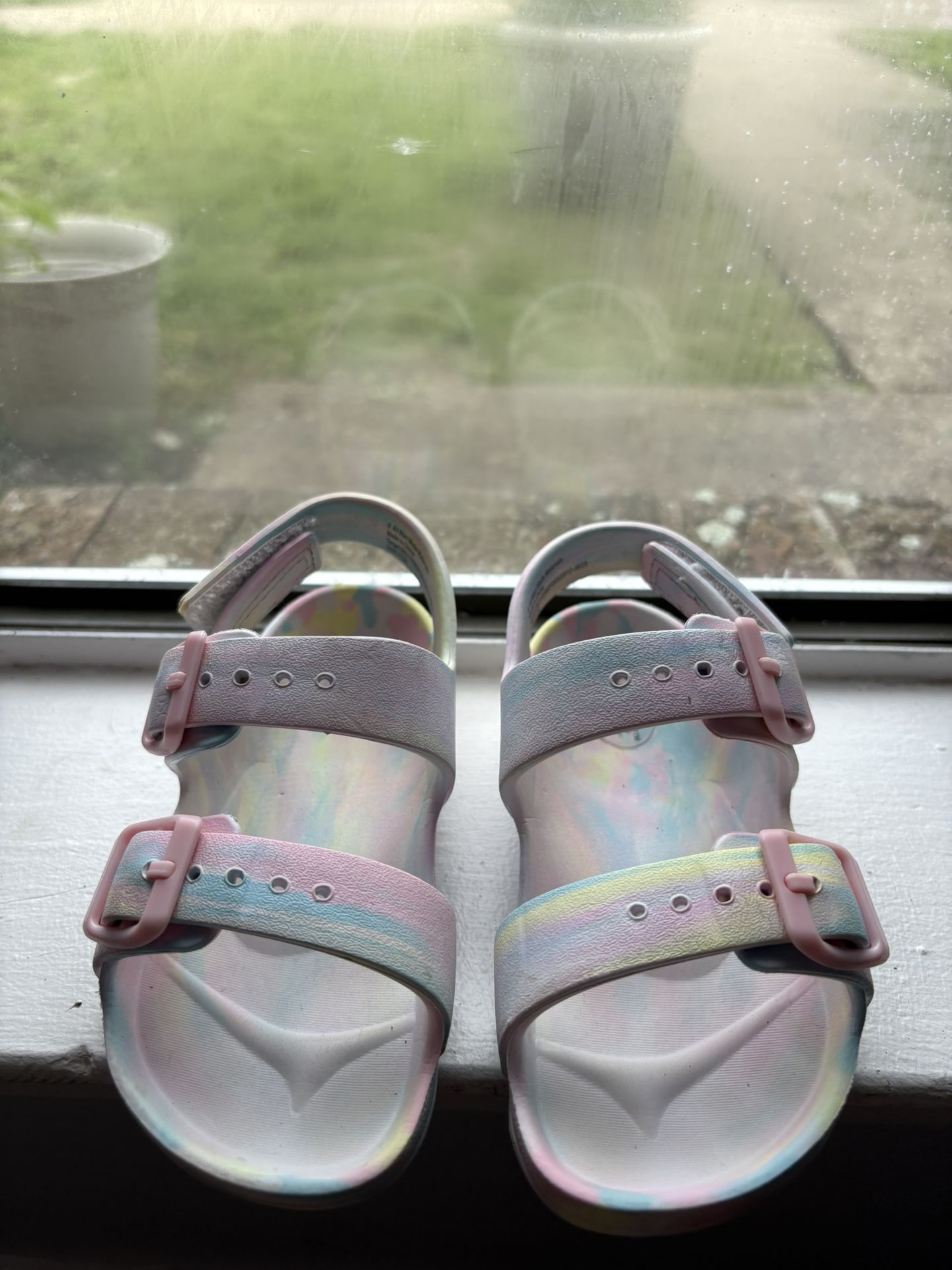 little girl sandals