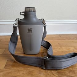 NEW - 23 Oz Stanley Cross Bottle Wearable Insulated Water Flask Thermos Tumblr