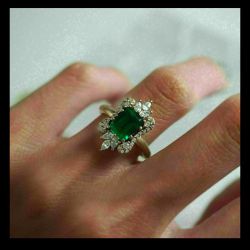 3Ct Emerald Cut Size 6 Lab-Created Green Emerald  Ring 14K Yellow