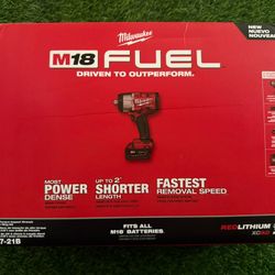 Milwaukee M18 FUEL High Torque Impact Wrench Kit