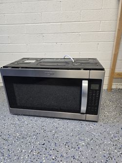 Microwave in very good condition PICK UP Only