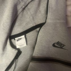 Nike Tech Used Like New Medium 