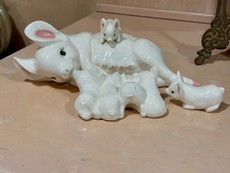 Vintage Ceramic Mama Pig and nursing Piglets