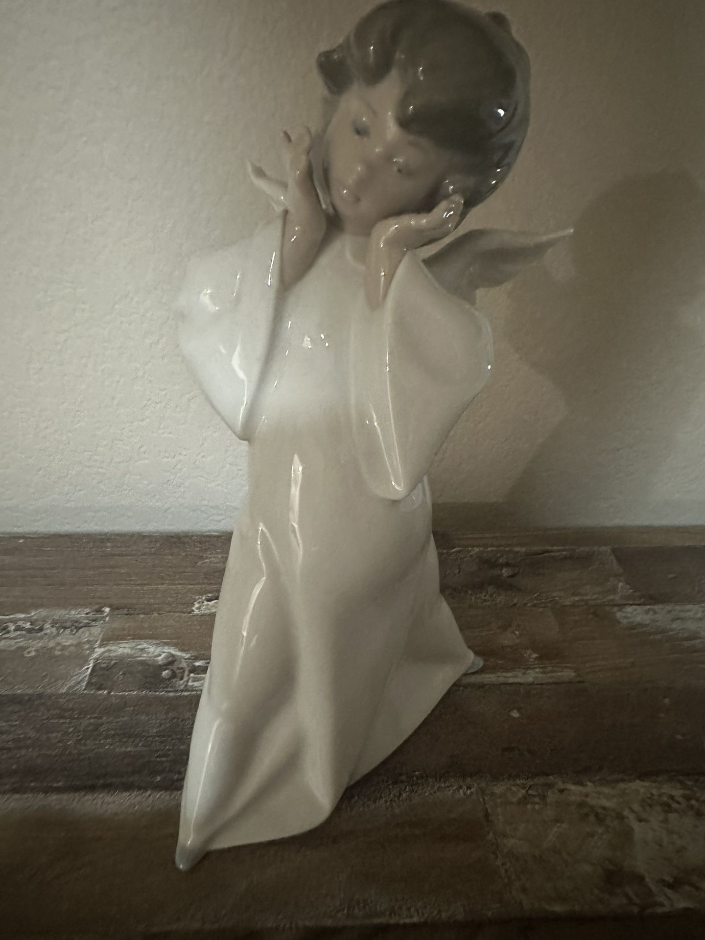 Lladro- Mime Angel Figurine