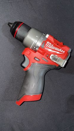 Milwaukee M12 1/2 Hammer drill fuel