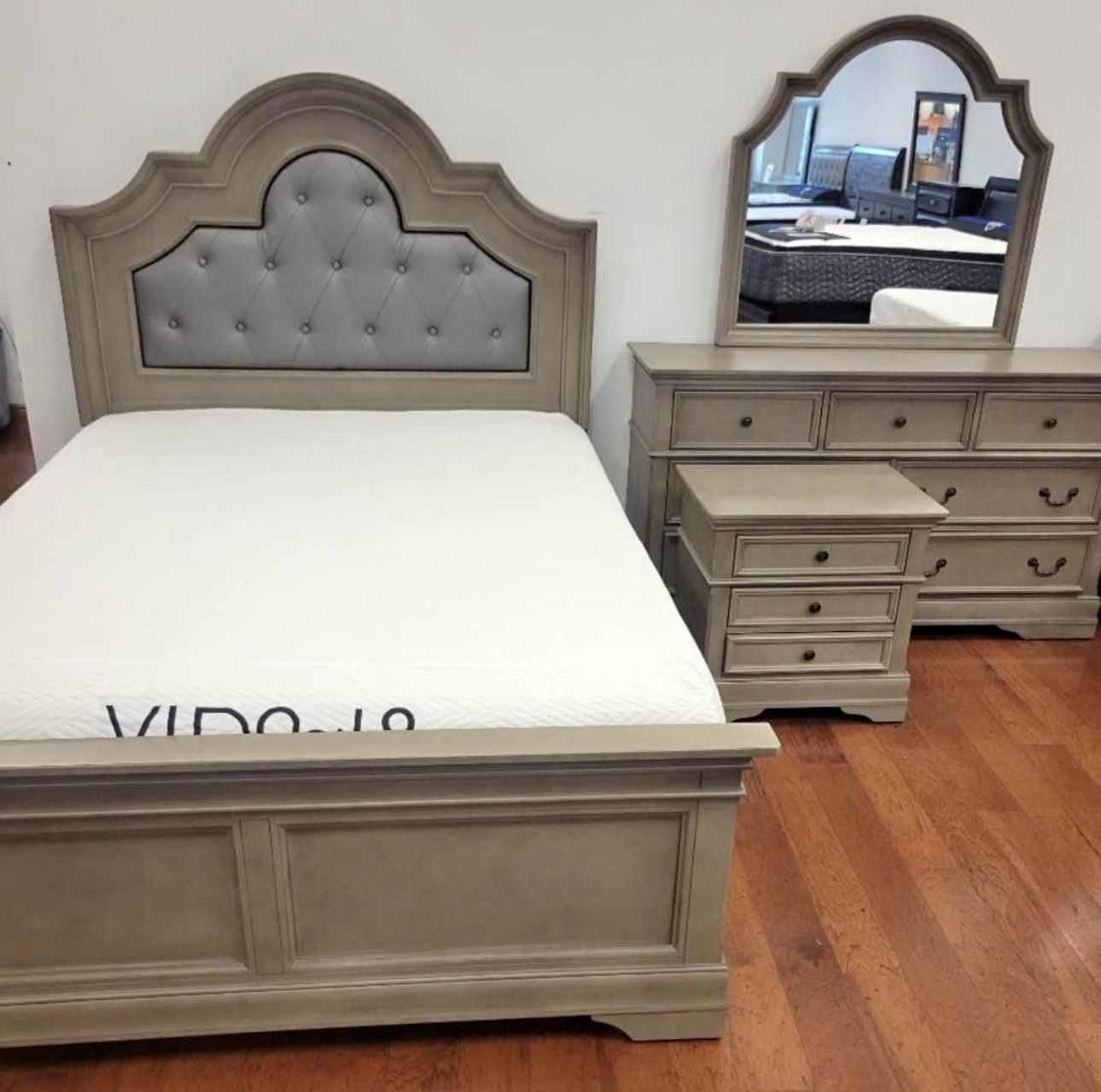 Frisco Bedroom Set $899 Labor Day Sale Going On Now