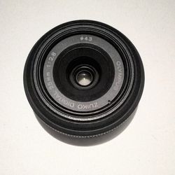 Olympus Zuiko Lens 25mm 1:F2.8 (Clean/Mint) 