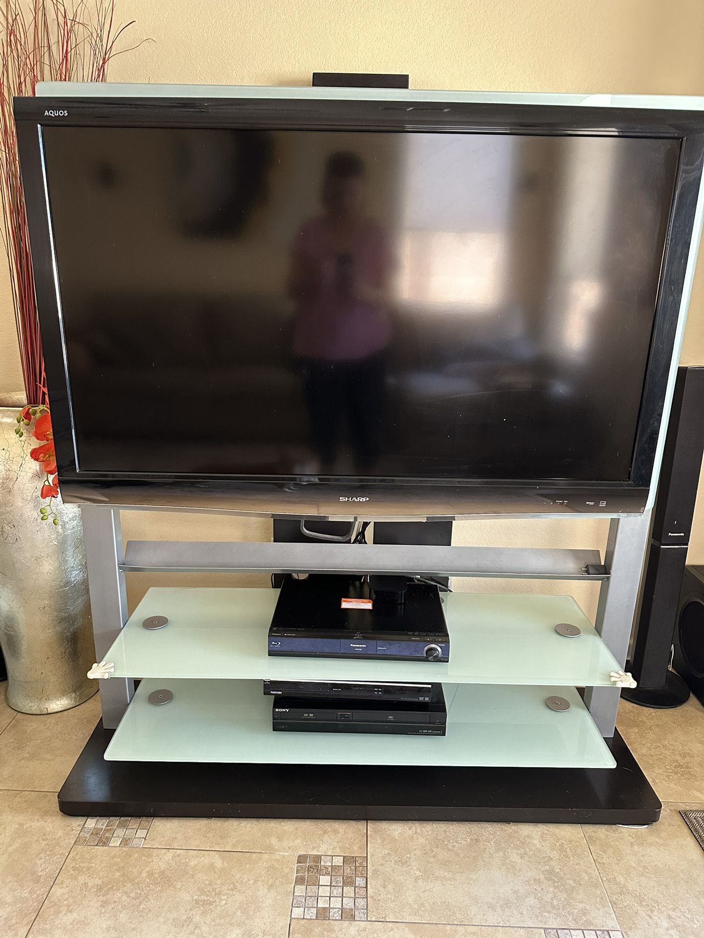 TV + Copenhagen Stand + – Full Entertainment Setup - $100 OBO