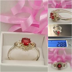  Princess Vintage 925 Sterling Silver Ring, 2.88grs, Size8, crystal Stones. #728
