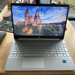 HP 15.6 Laptop