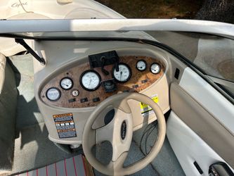 2000 17.5 Bayliner capri boat and trailer