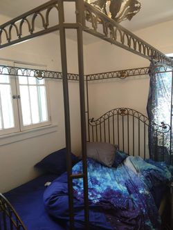 Metal canopy bed frame