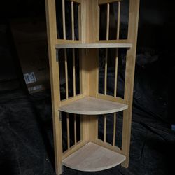 Wood shelf. Collapsible. 3 Tiers 