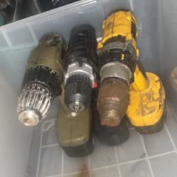 3-Pack Of Drills W Batterys Dewalt/Craftsman