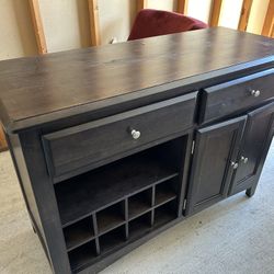 Entertainment/Sideboard/Buffet Stand