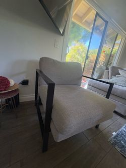 2 Accent chairs