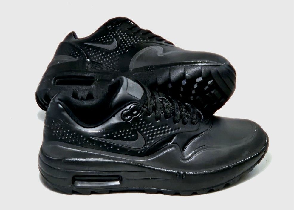 WOMEN'S SIZE 7: NIKE AIR MAX G GOLF SHOES!!