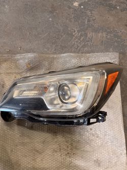 2014 - 2018 Subaru Forester Headlight