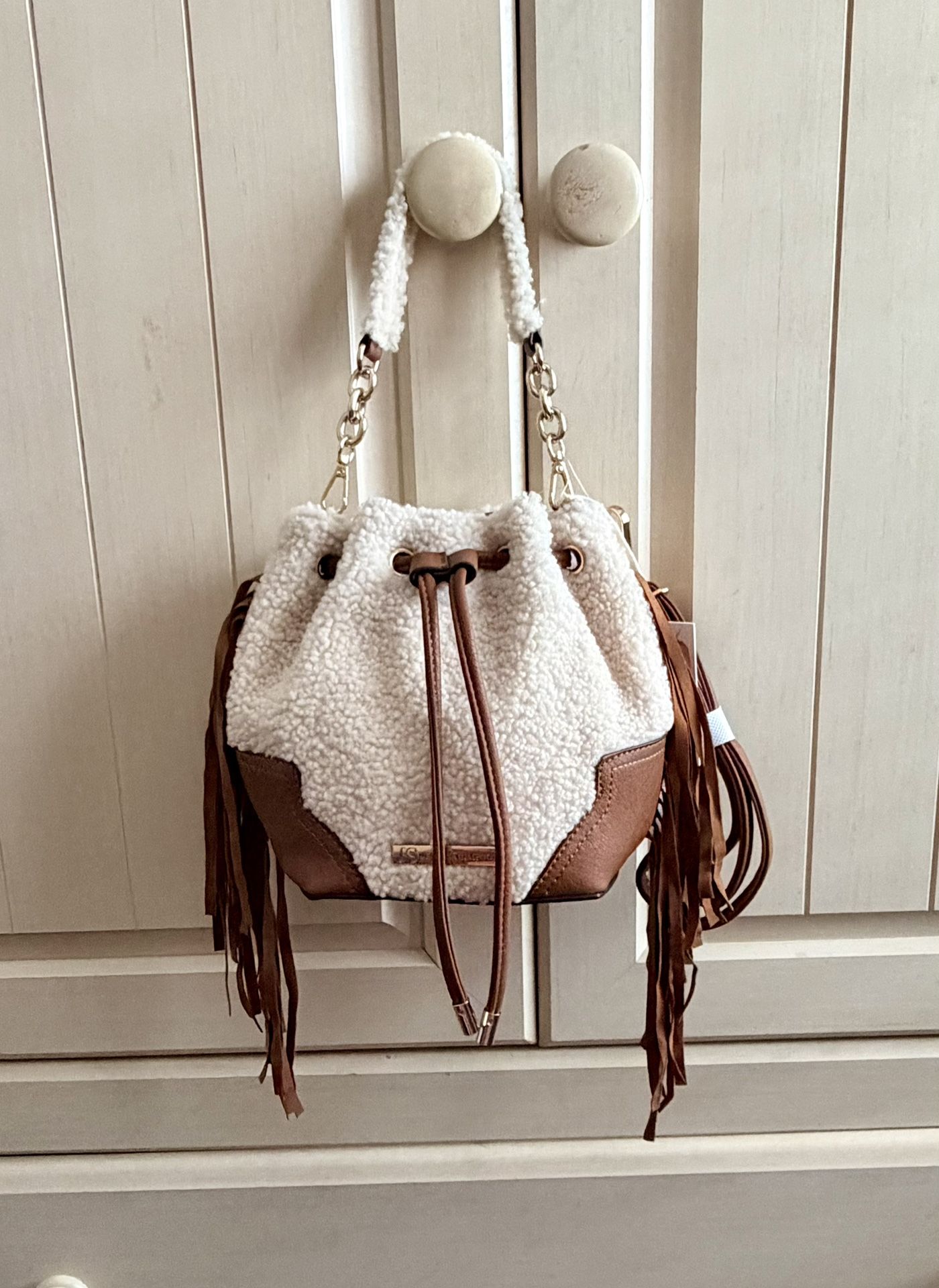 JESSICA SIMPSON FRINGED CROSSBODY SHOULDER BUCKET BAG PURSE NEW