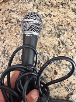 Pyle PDMIC59 Dynamic Microphone