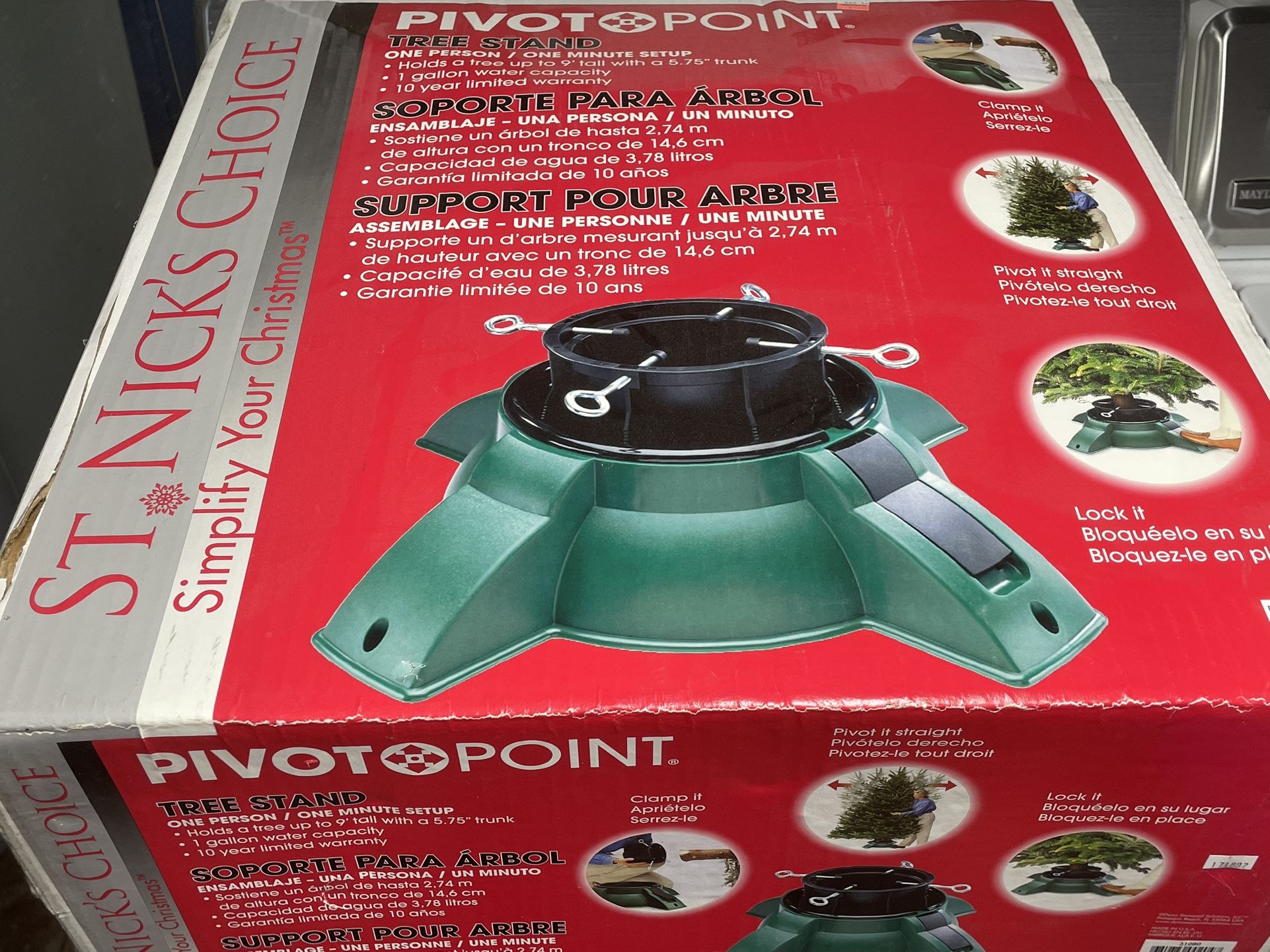 Pivot Point Christmas Tree Stand New