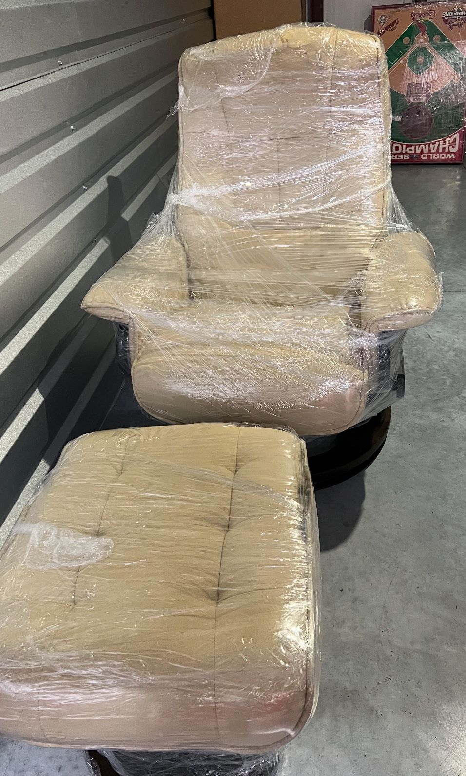 Chair And ottoman