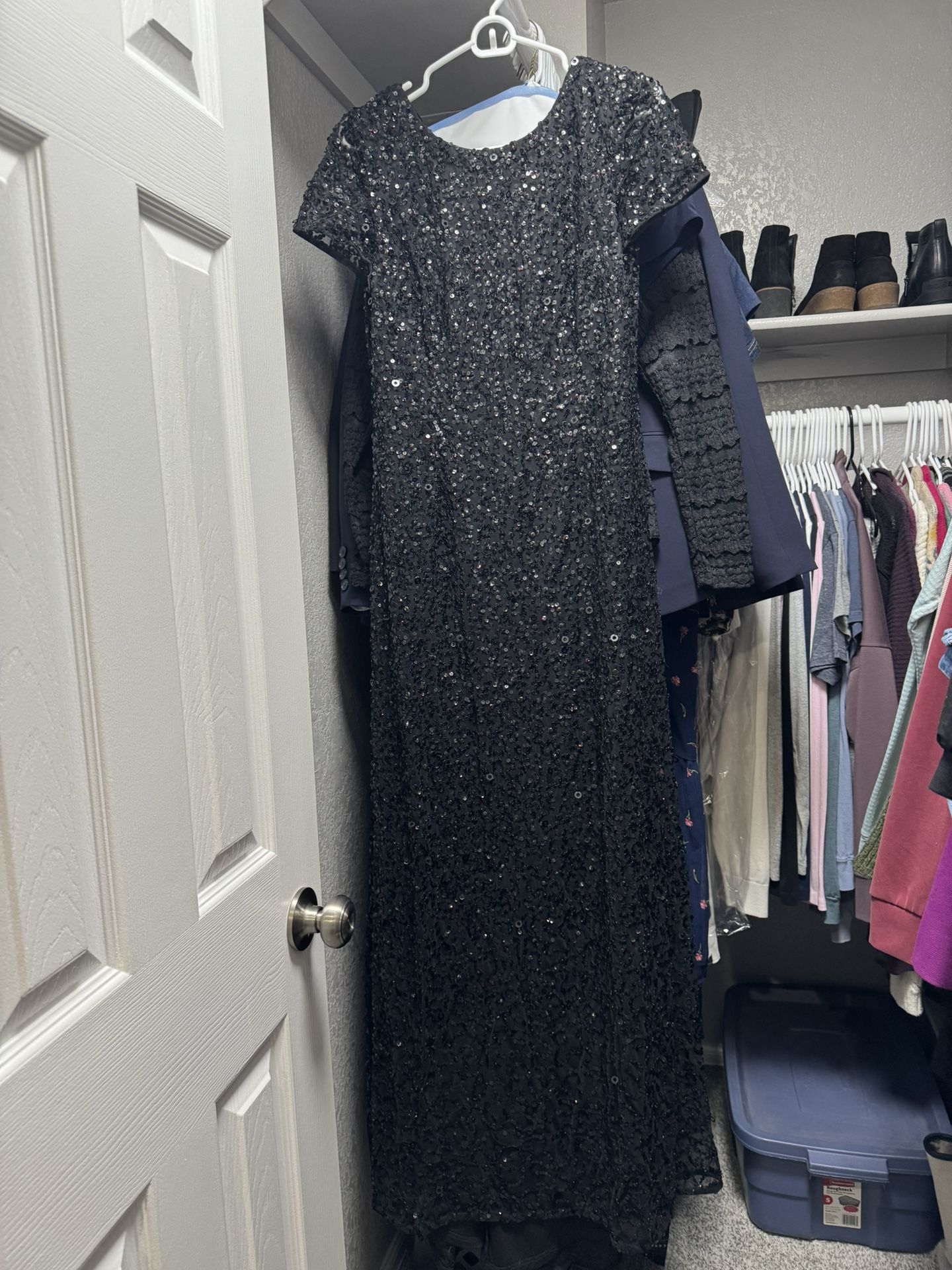 Adrianna Papell Black Sequin Evening gown